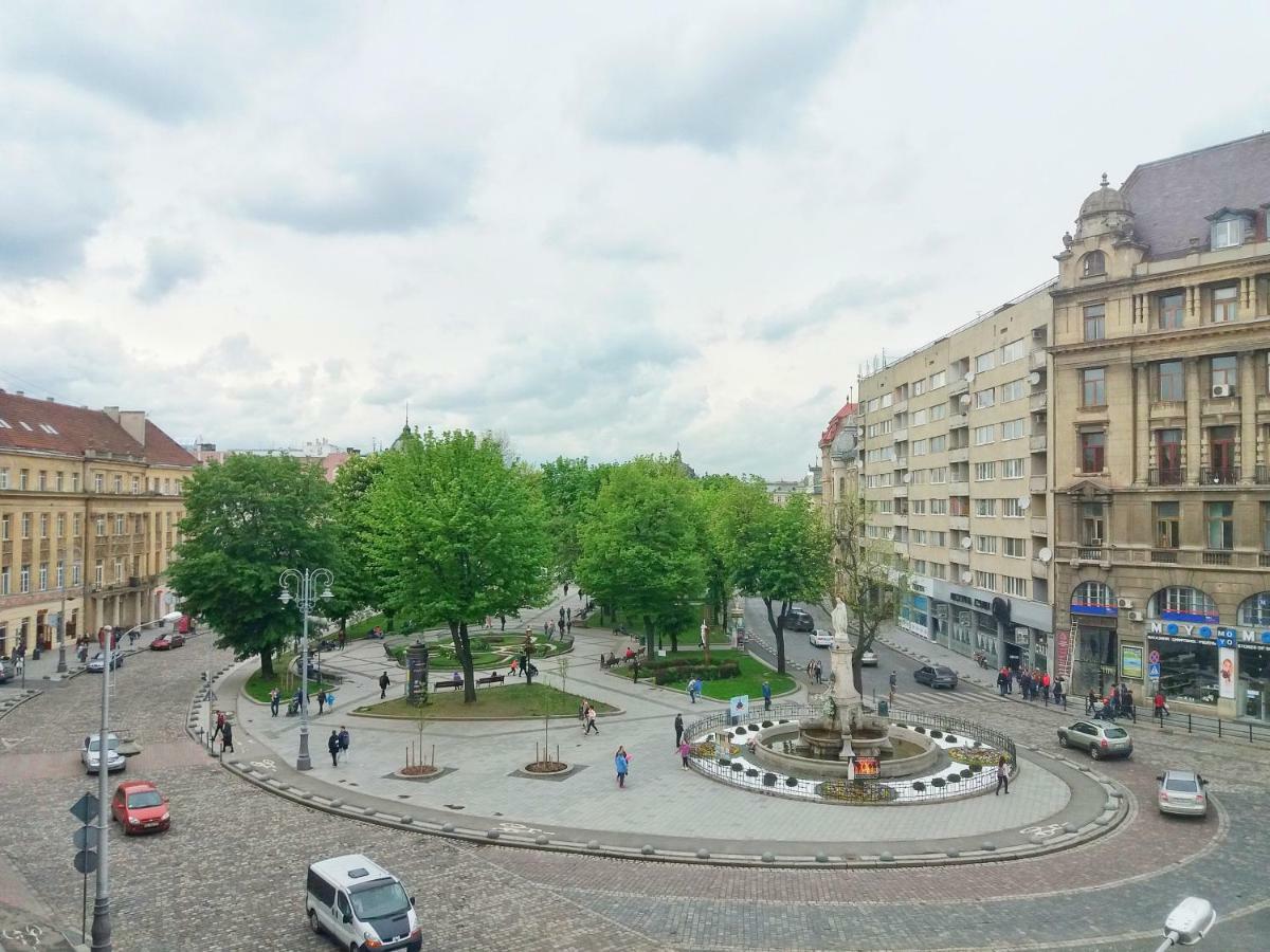 Квартира В Центрі Львова Вулиця Міцкевича 5, Простора З Гарним Видом На Місто Exterior photo